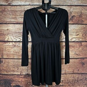 Tart Black V-Neck Long Sleeve Dress